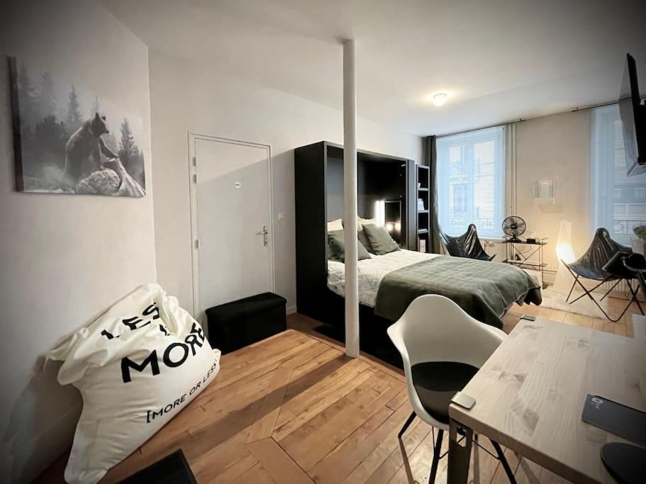 Grand Studio Confortable Situe En Centre Ville 제라르메르 외부 사진